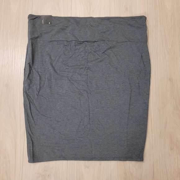 NWT TORRID | Charcoal Grey Fleece Foldover Mini Skirt | Sz. 3X - Picture 8 of 9